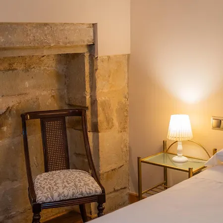 Palacio De Hotel Puente Arce