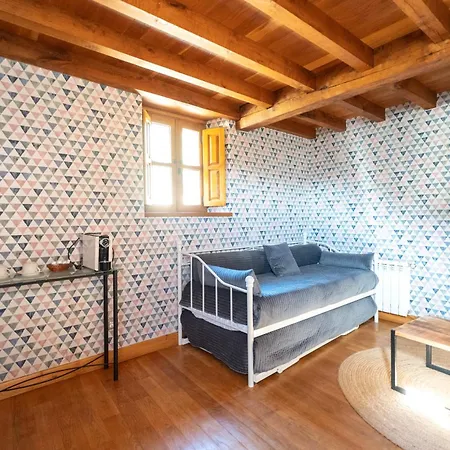 Palacio De Puente Arce