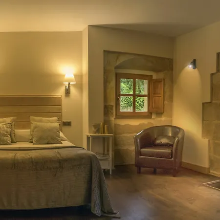 بالاسيو دي أرسي 3* Puente Arce