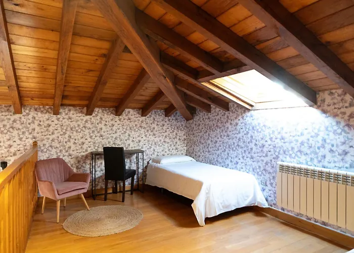 Palacio De 3* Puente Arce