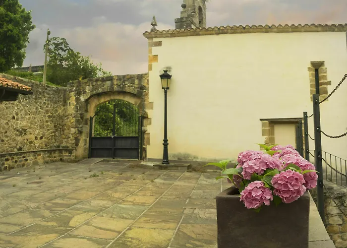 Palacio De 3* Puente Arce