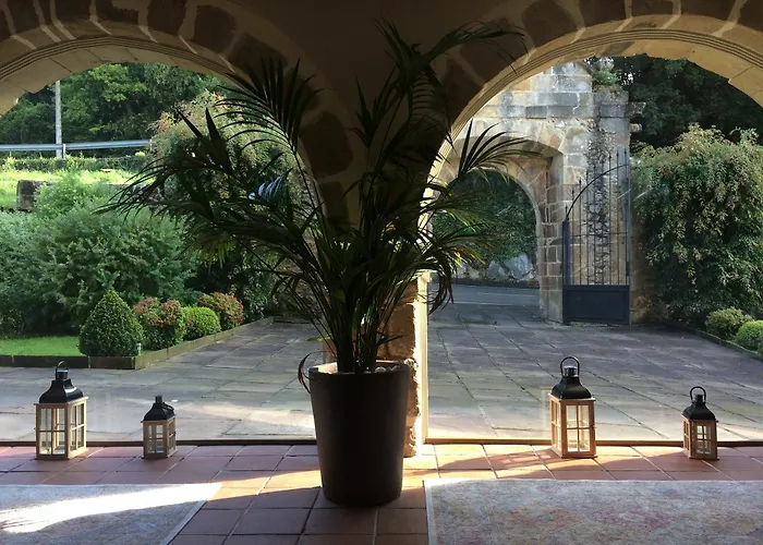 Palacio De Hotel Puente Arce