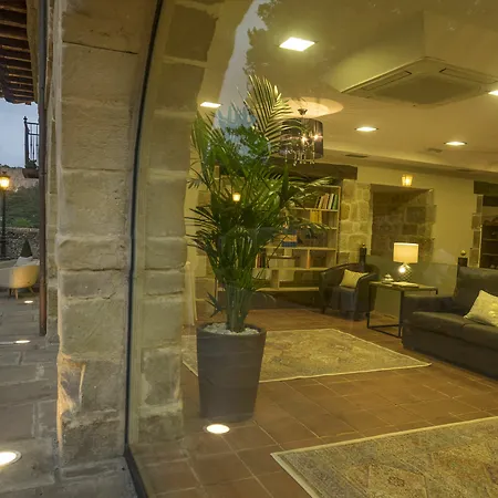 パラシオ デ アルセ 3* Puente Arce