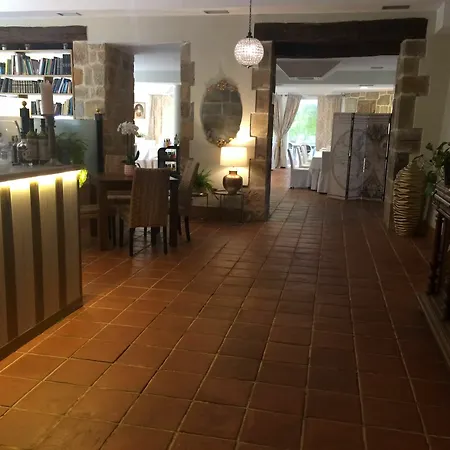 ホテル パラシオ デ アルセ Puente Arce