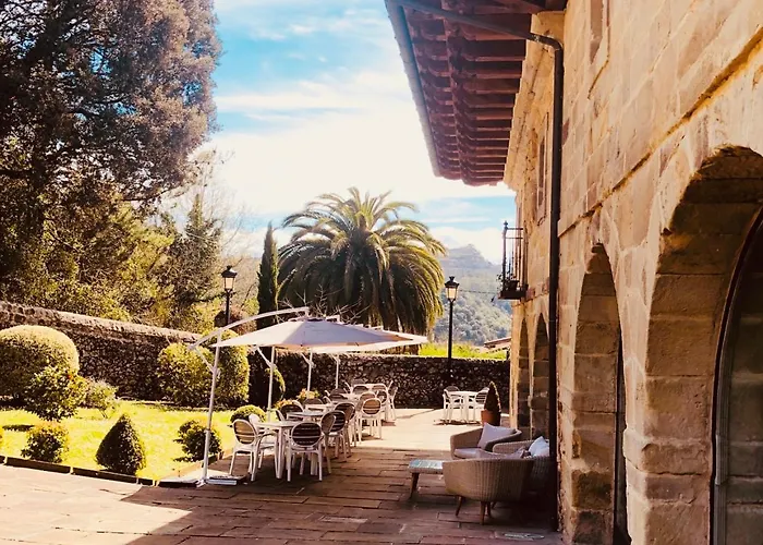 Palacio De 3* Puente Arce