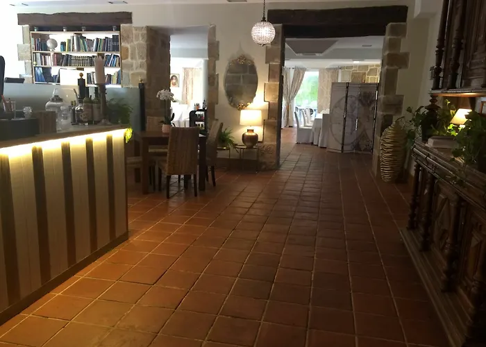 Hotel Palacio De Puente Arce